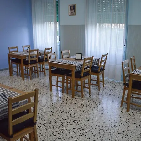 Bed & Breakfast La Fontana De Li Papi 5*