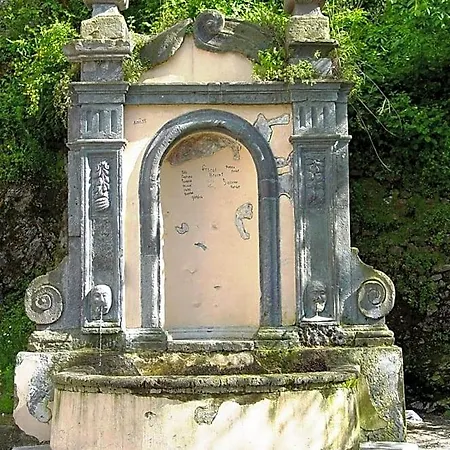 La Fontana De Li Papi ベッド・アンド・ブレックファスト