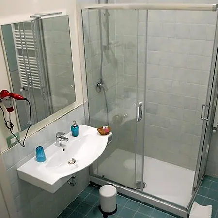 Nocleg ze śniadaniem La Fontana De Li Papi 5*