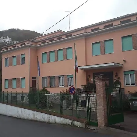 La Fontana De Li Papi Cava deʼ Tirreni